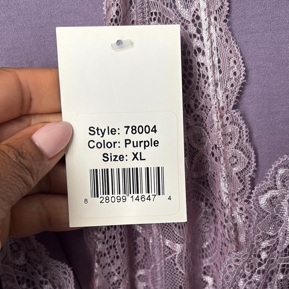 Purple Robe Set with lace trim - Picture 2 of 5